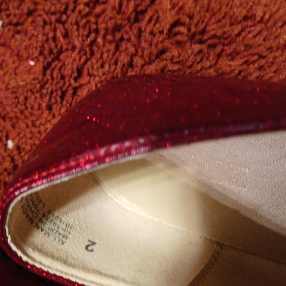 Shoes - Picture 2 of 3